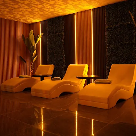 Hotel Ada Newday