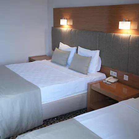 Ada Newday Hotel 3*