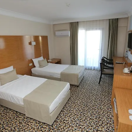 Ada Newday Hotell