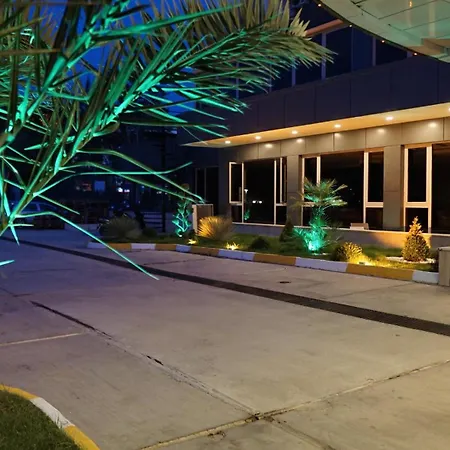 Ada Newday Hotel 3*